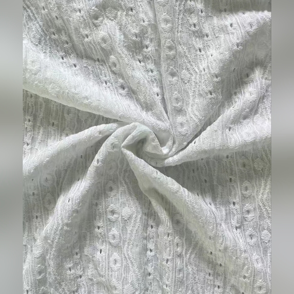 NEW Lace Stitching Eyelet Top, Elegant 3/4 Sleeve Top XL - Picture 3 of 3